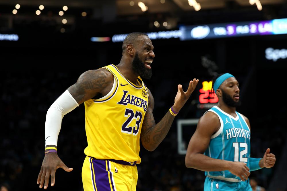 他不仅在英 他不仅在英